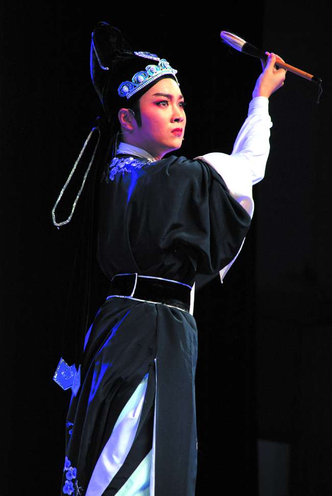 揭阳“小梅花”艺誉满狮城2.jpg
